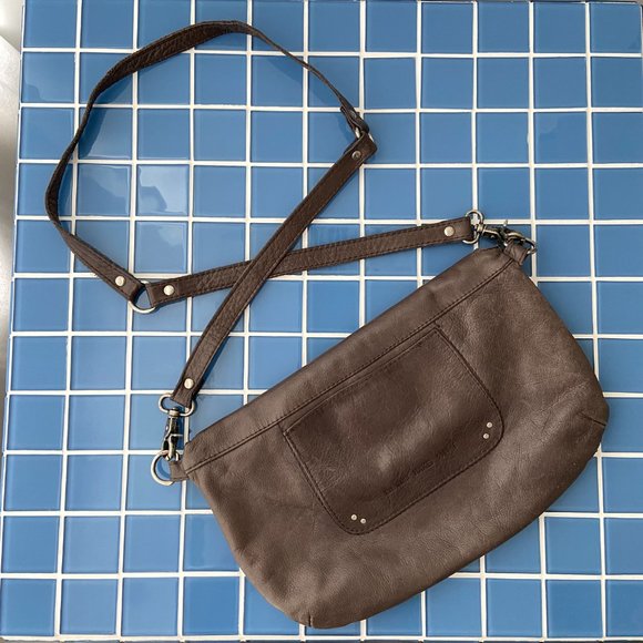 HAKEI Spanish Leather Crossbody Bag - Picture 5 of 8
